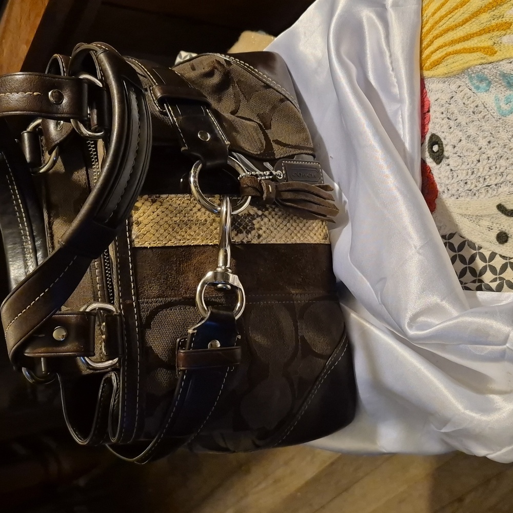 🔥 COACH 🔥HAMPTON SIGNATURE CARRY ALL SATCHEL ('06) EUC/VINT🤎Jacquard/Leathers